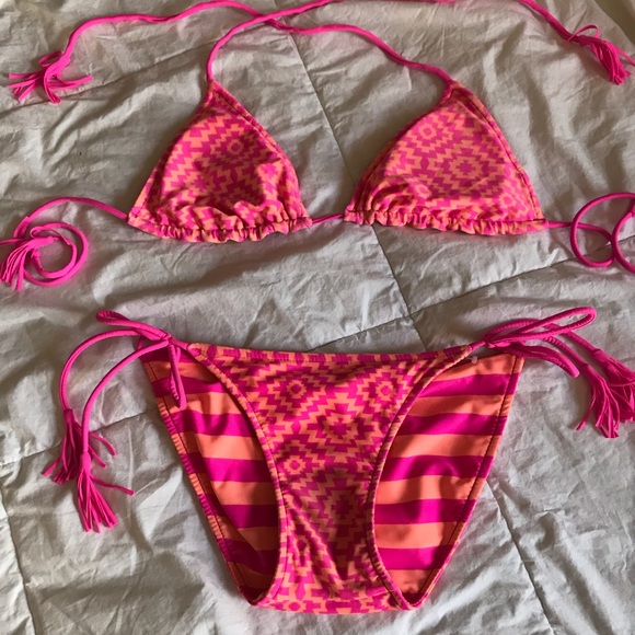 Reversible - Picture 2 of 3